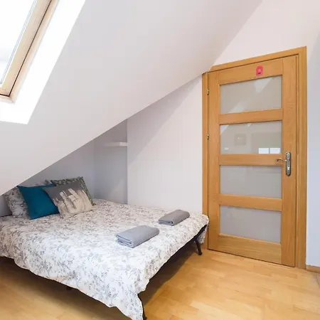 Nocleg Przy Hipodromie Apartment