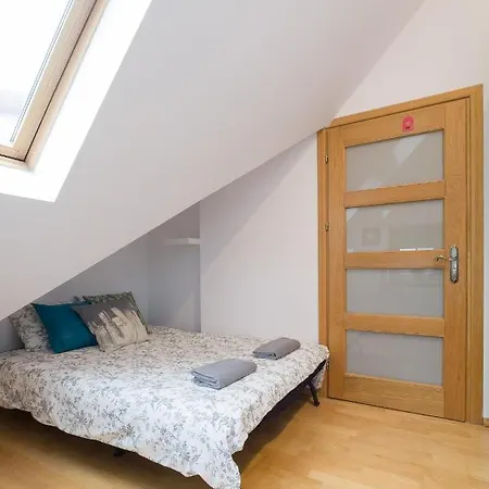 Nocleg Przy Hipodromie Apartment